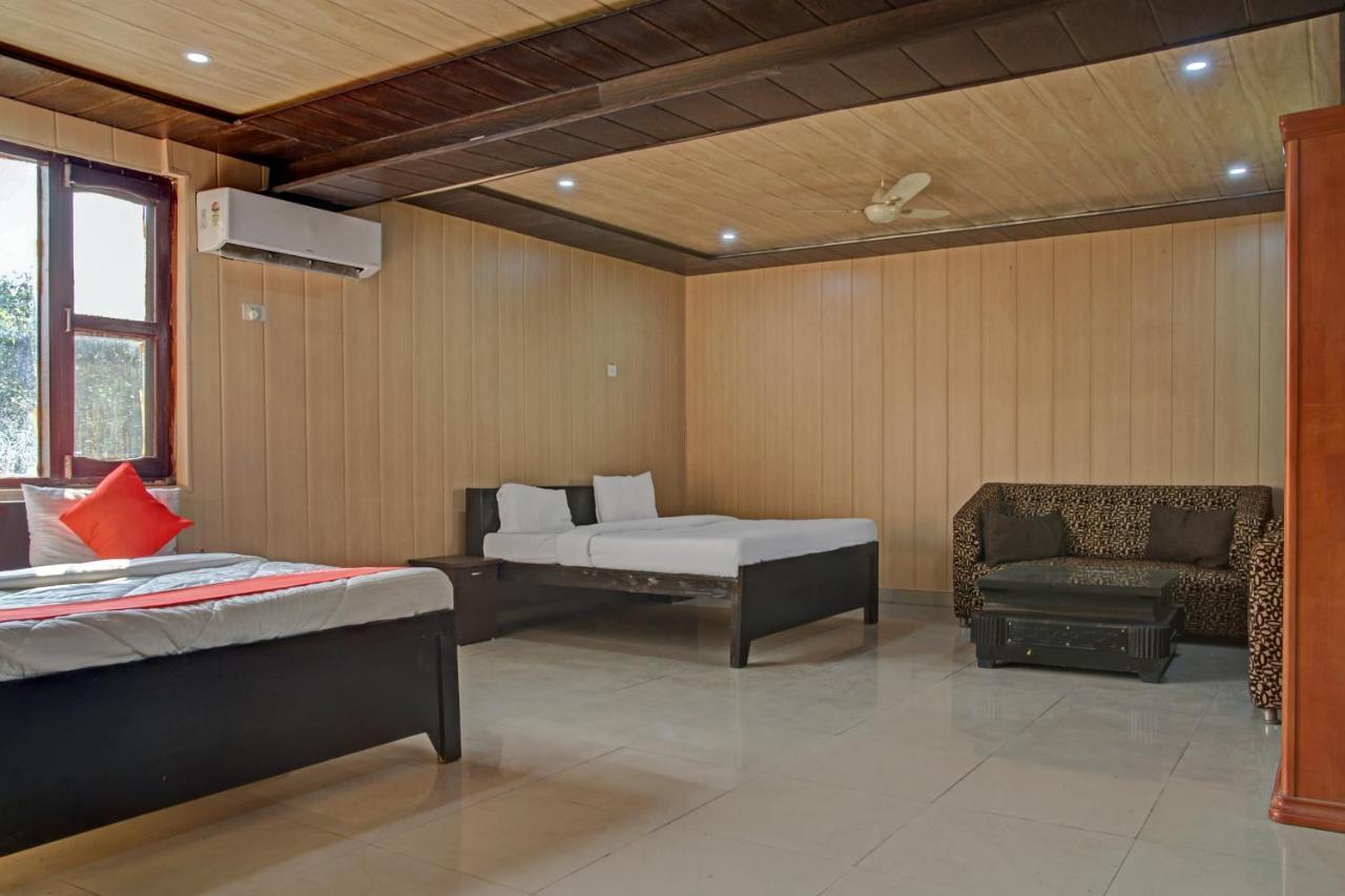 מלון Dhāmpur Oyo 62241 Swastik Garden מראה חיצוני תמונה