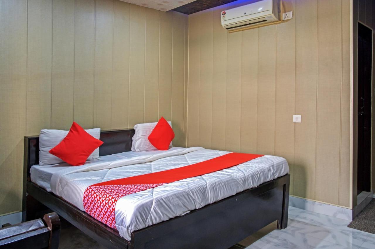 מלון Dhāmpur Oyo 62241 Swastik Garden מראה חיצוני תמונה